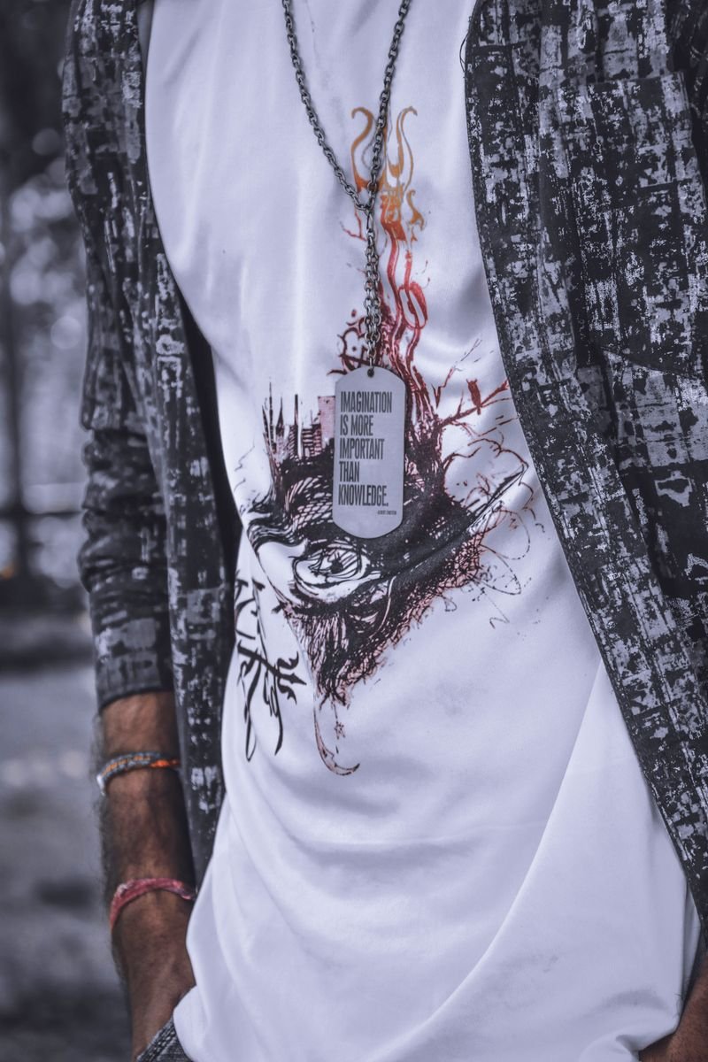 T-shirts & Tops