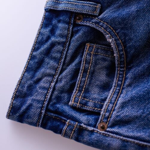 Straight-leg jeans
