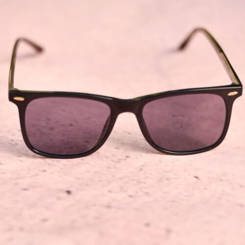Wayfarer sunglasses